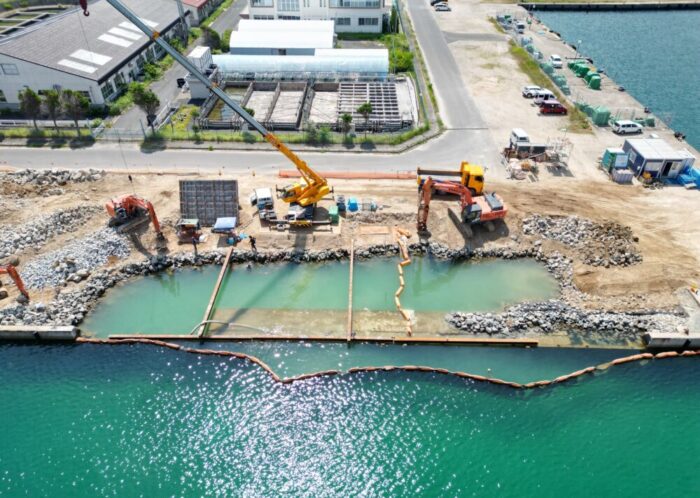 香住漁港東港耐震強化岸壁整備工事